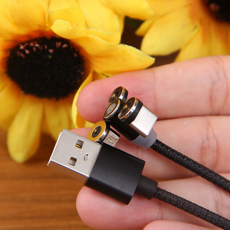 Gold Nylon 5V 2.4A 8pin Magnetic 3 In 1 Charging Cable